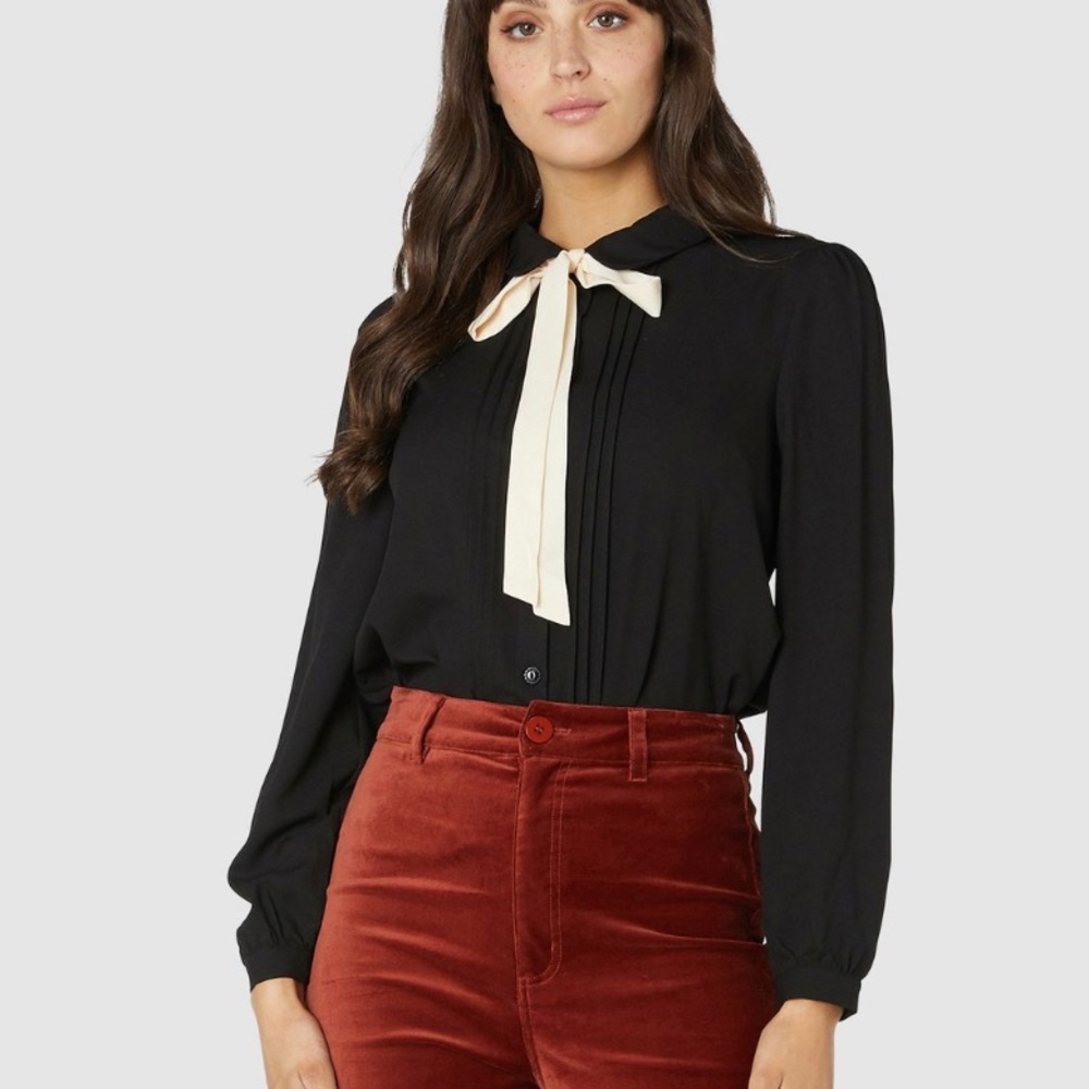Princess Highway black ‘Annie’ blouse with contrast tie - Picture 3 of 7
